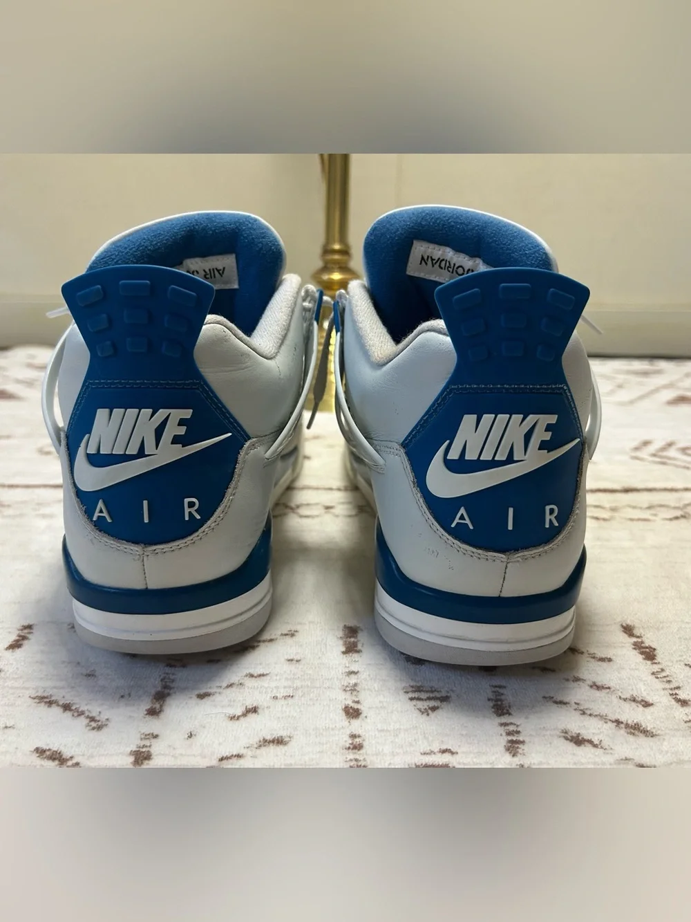 Nike iconic air